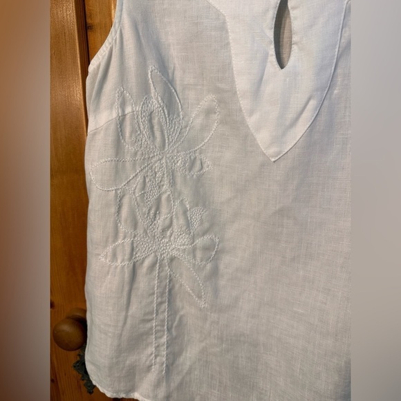 E•Col•o•gie 100% Linen Lightweight Embroidered Camisole Size Medium - Picture 2 of 12